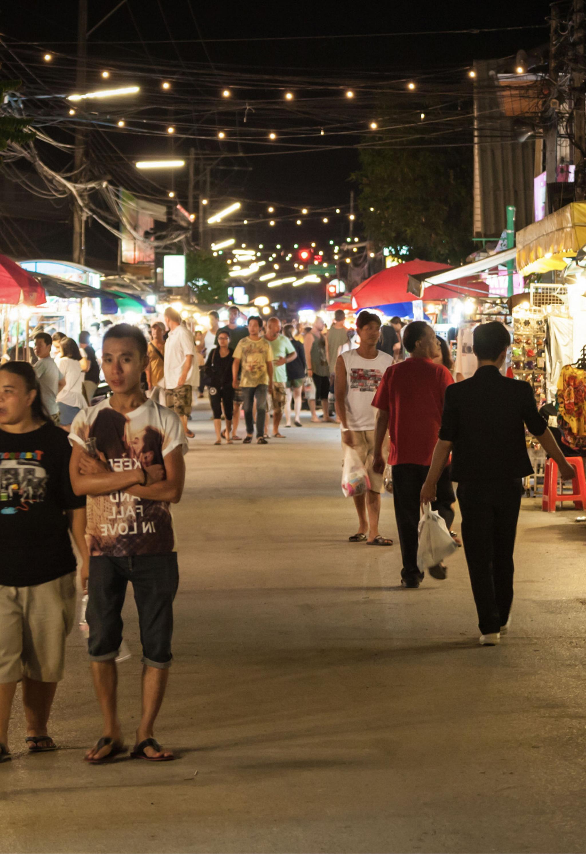 Sunday Walking Street Market